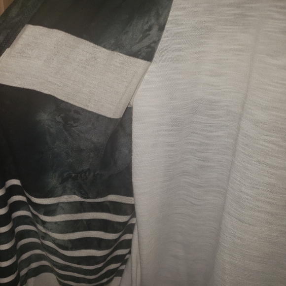 Plus sz 1X Absolutely Famous shirt Black and white Y2K - Picture 3 of 5